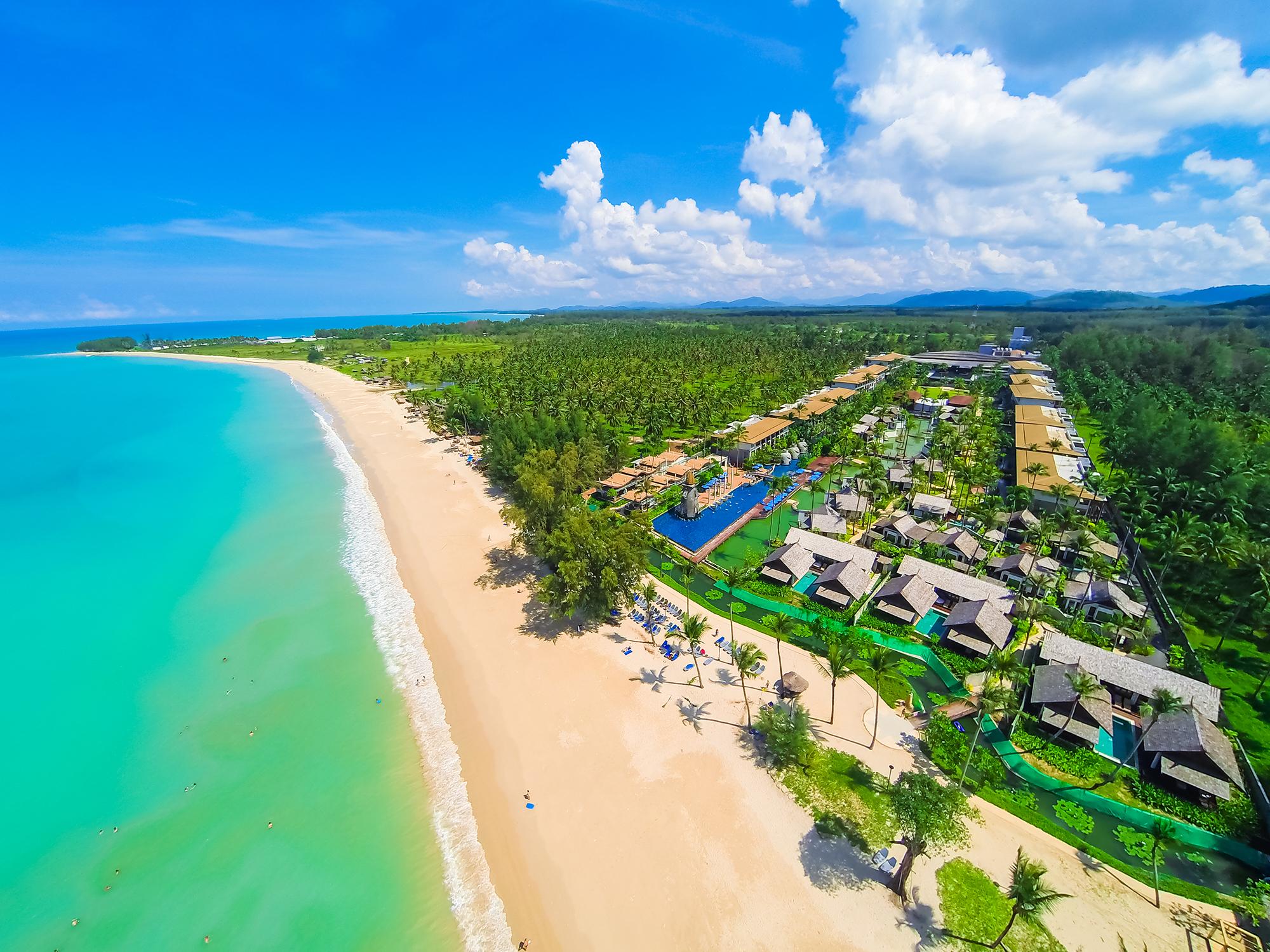 Graceland Khaolak Beachfront Resort Као Лак Екстериор снимка