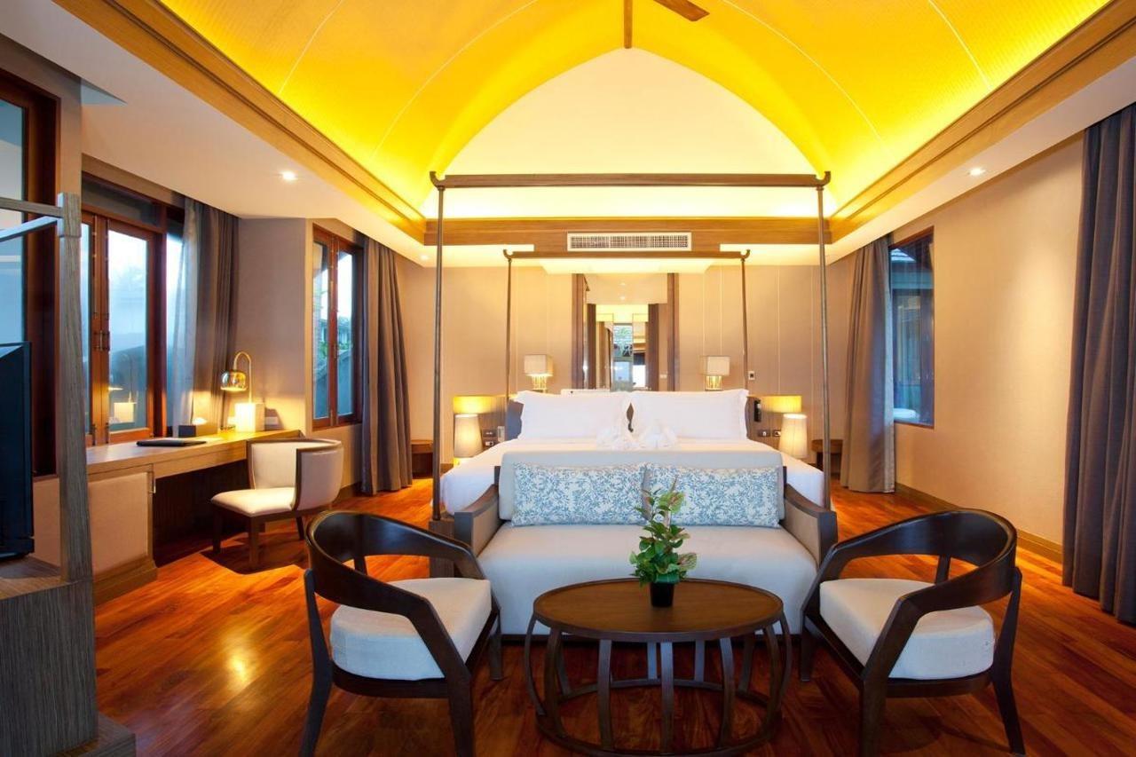 Graceland Khaolak Beachfront Resort Као Лак Екстериор снимка