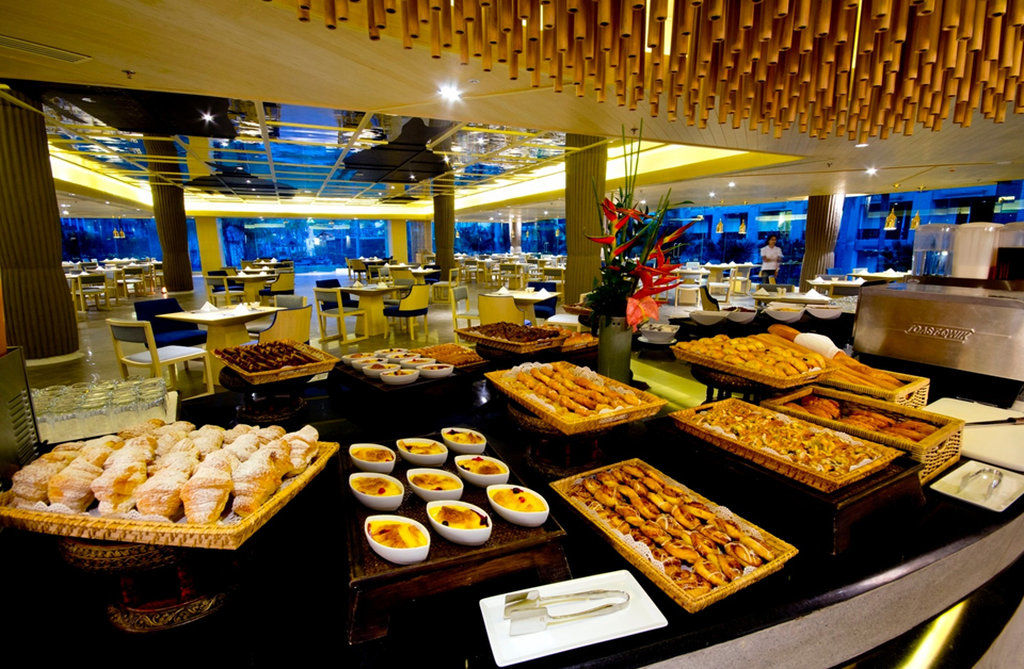 Graceland Khaolak Beachfront Resort Као Лак Екстериор снимка