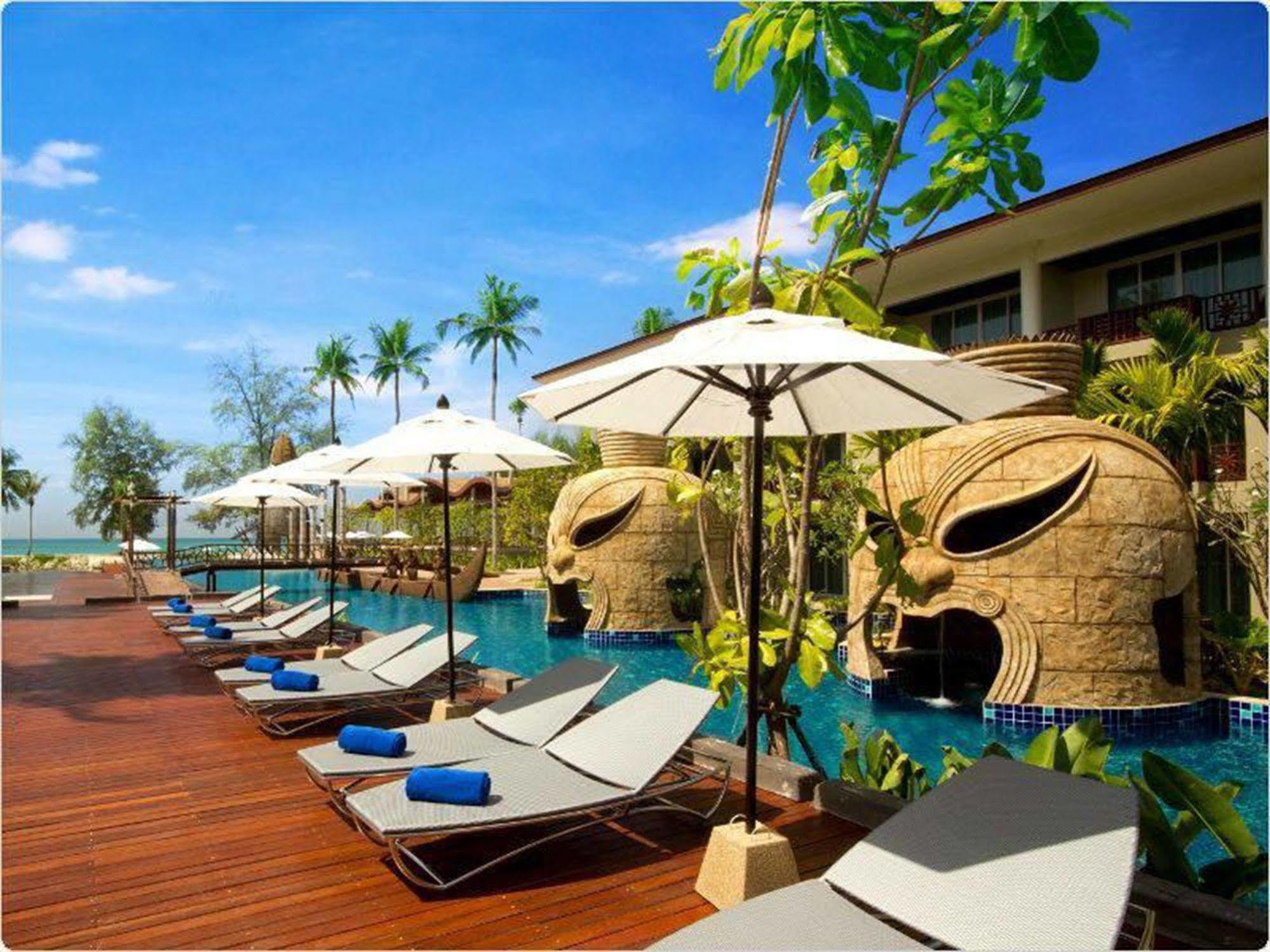 Graceland Khaolak Beachfront Resort Као Лак Екстериор снимка